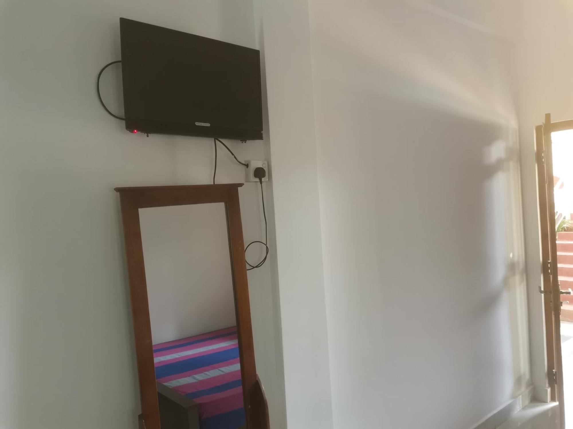 Surf Reef Beach Trikunamalaja Zewnętrze zdjęcie